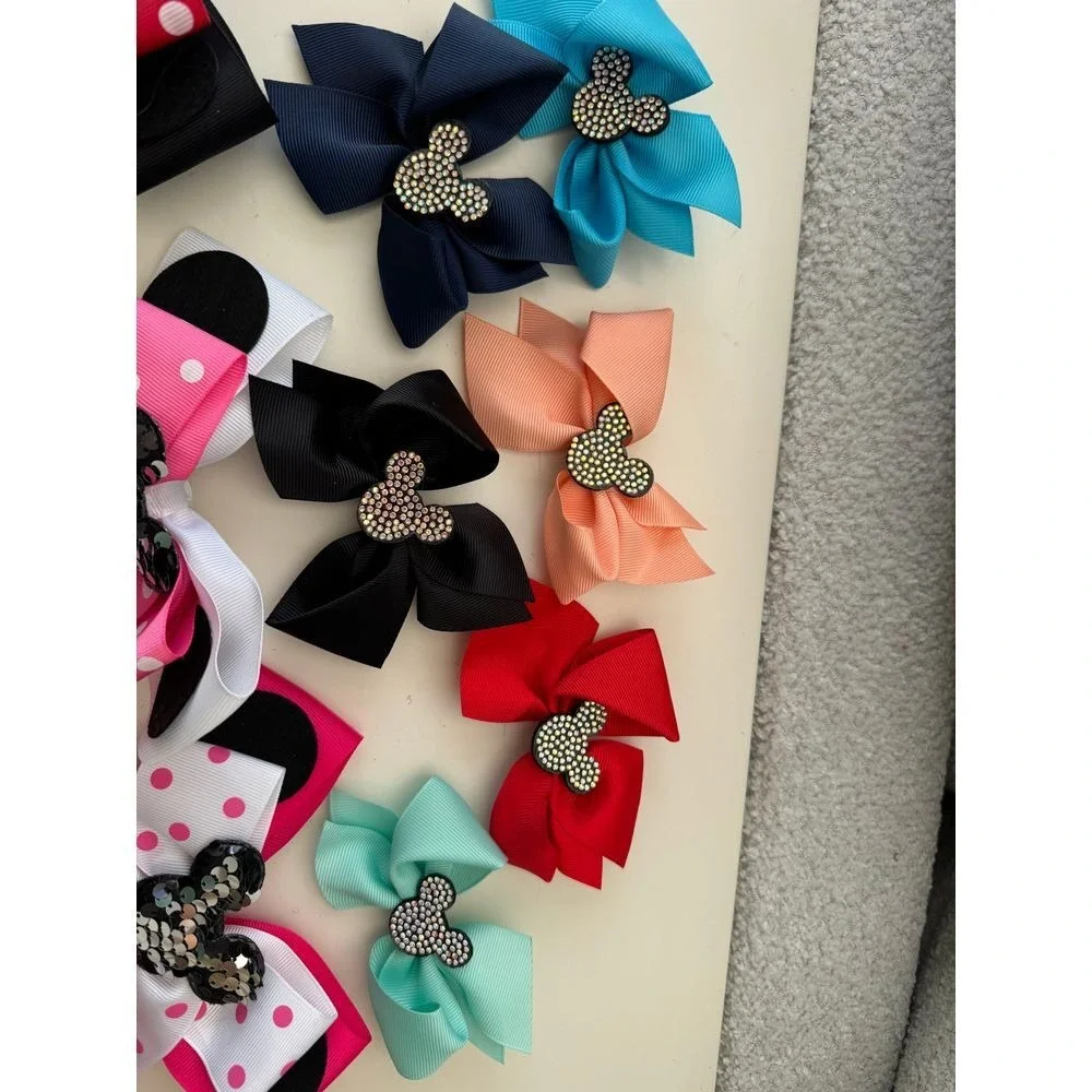 Set of 19 Mickey/Minnie Mouse Bows small and large Disney Fun‎
